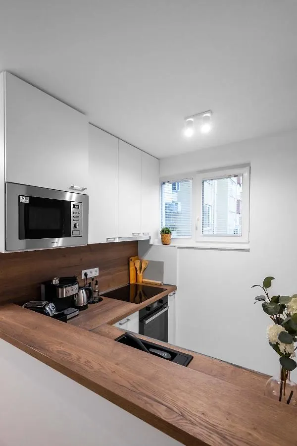 Modern Living - 1Bd On Blvd. Tsar Boris II Appartement Sofia Bulgarije